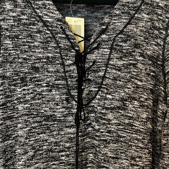 NWT MAX STUDIO LONG SLEEVE TUNIC - Picture 5 of 6